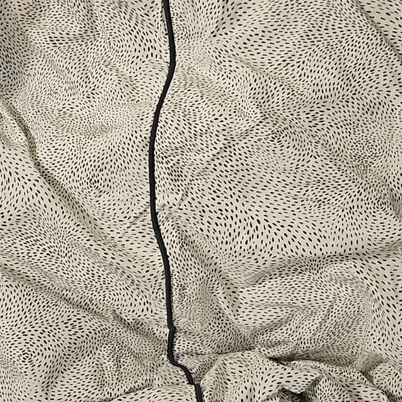 H&M Home dash line duvet cover - full/queen size - Picture 5 of 5